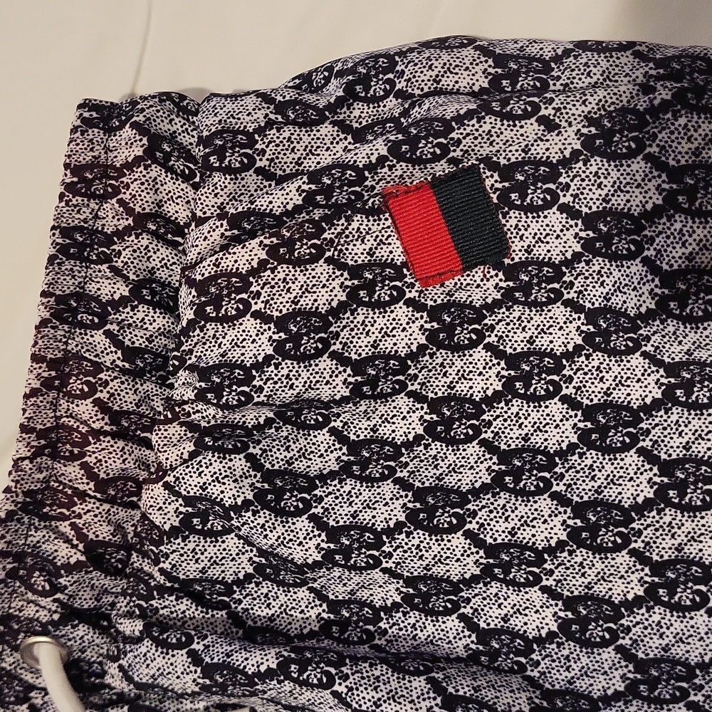 Short - Picture 2 of 5